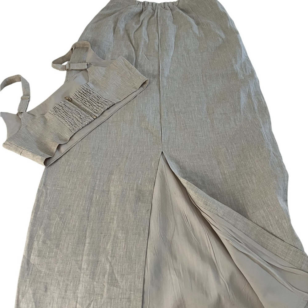 DISSH Gray Skirt Set - Picture 3 of 7